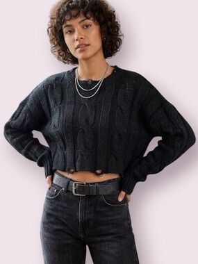 Immodel Cropped Cable Knit Sweater Distressed Hem Black Size Large